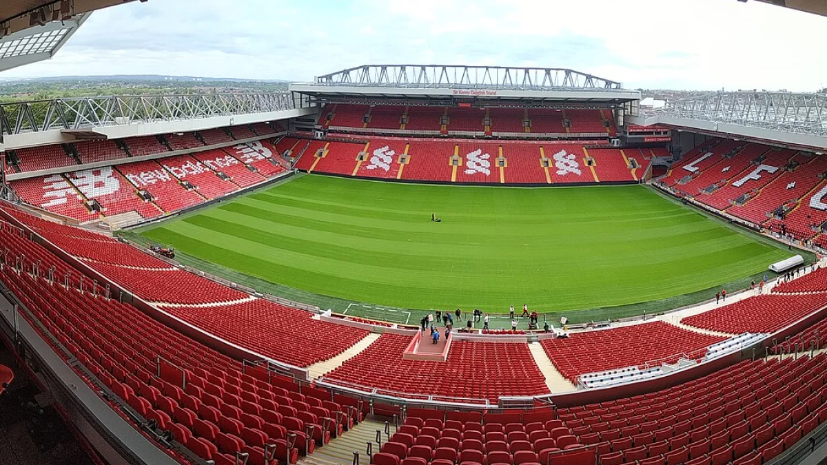 هاتريك براكولا يقود ليفربول للانتصار على لاسك في النسخة الدوري الأوروبي